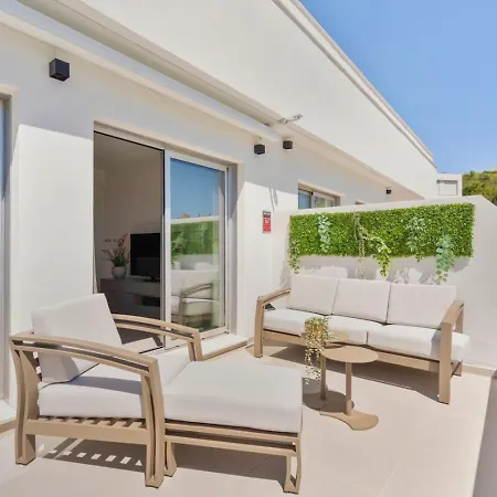 Apartment Ultimate - Luxurious With Valley Views, Pool & Gym In Oceana Gardens Estepona